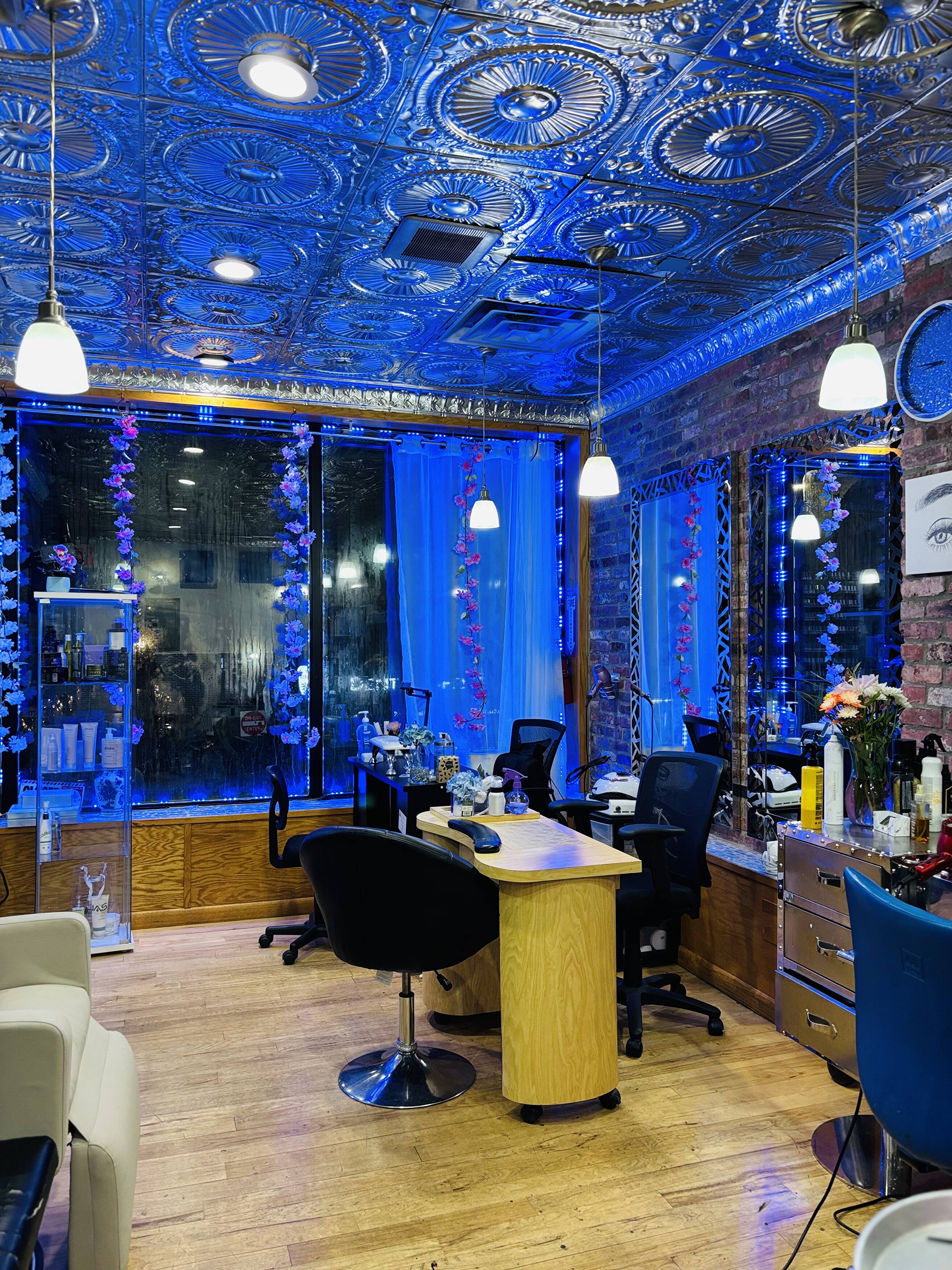 ninna ニンナ　スオロン Nina's Nail & Hair Salon | Best Nails & Hair Services in Brooklyn